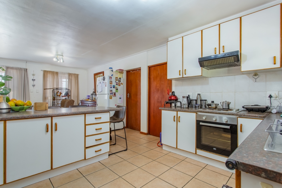 To Let 3 Bedroom Property for Rent in Wellington Central Western Cape